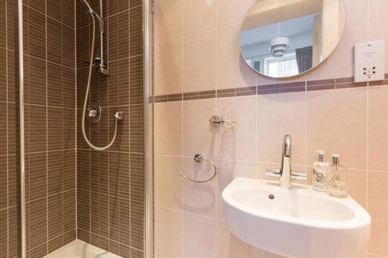 Altido Amazing Hanover St Apt In City Centre 2Br, 2Bath Edinburgh Exterior foto